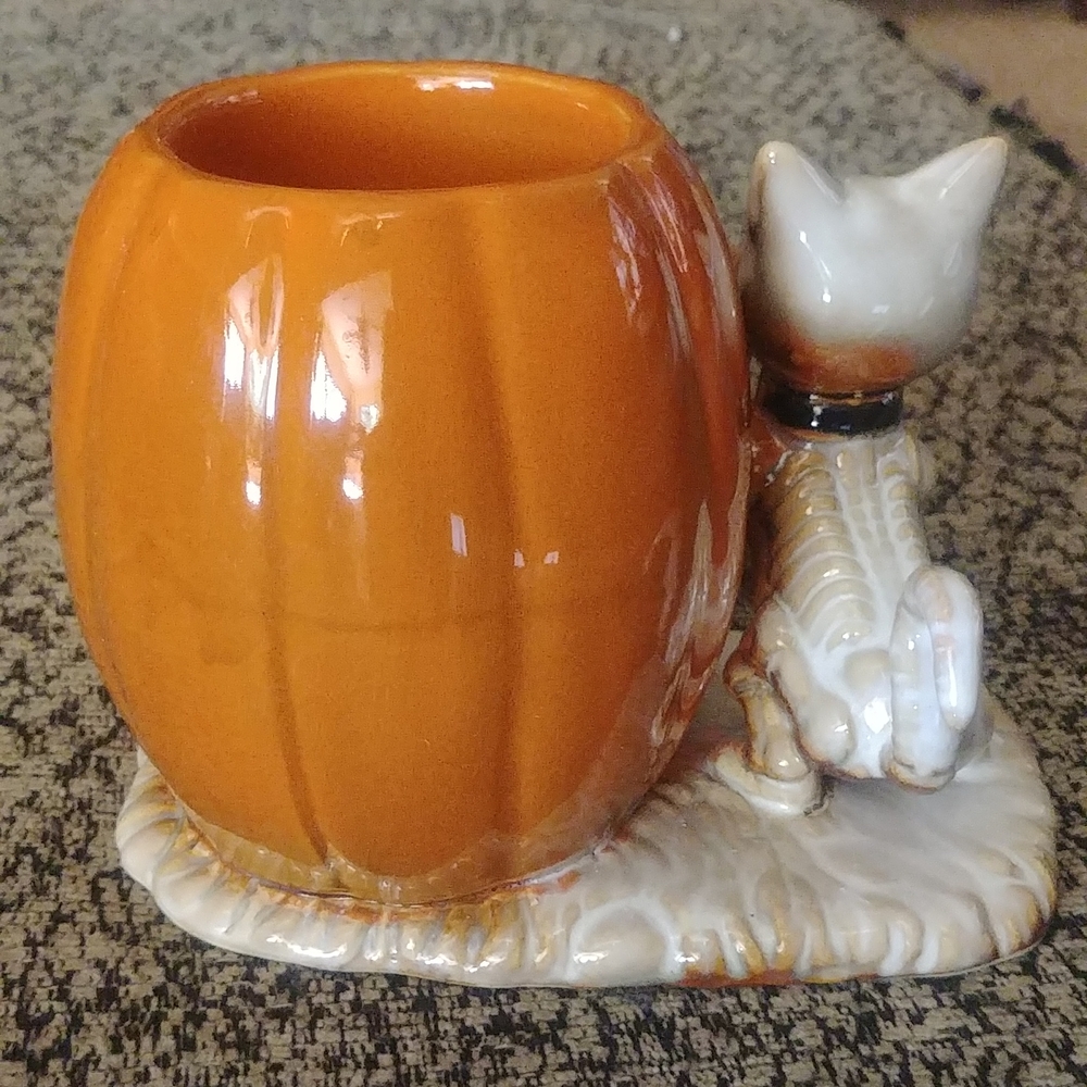 Yankee Candle Boney Bunch Cat - Picture 3 of 5